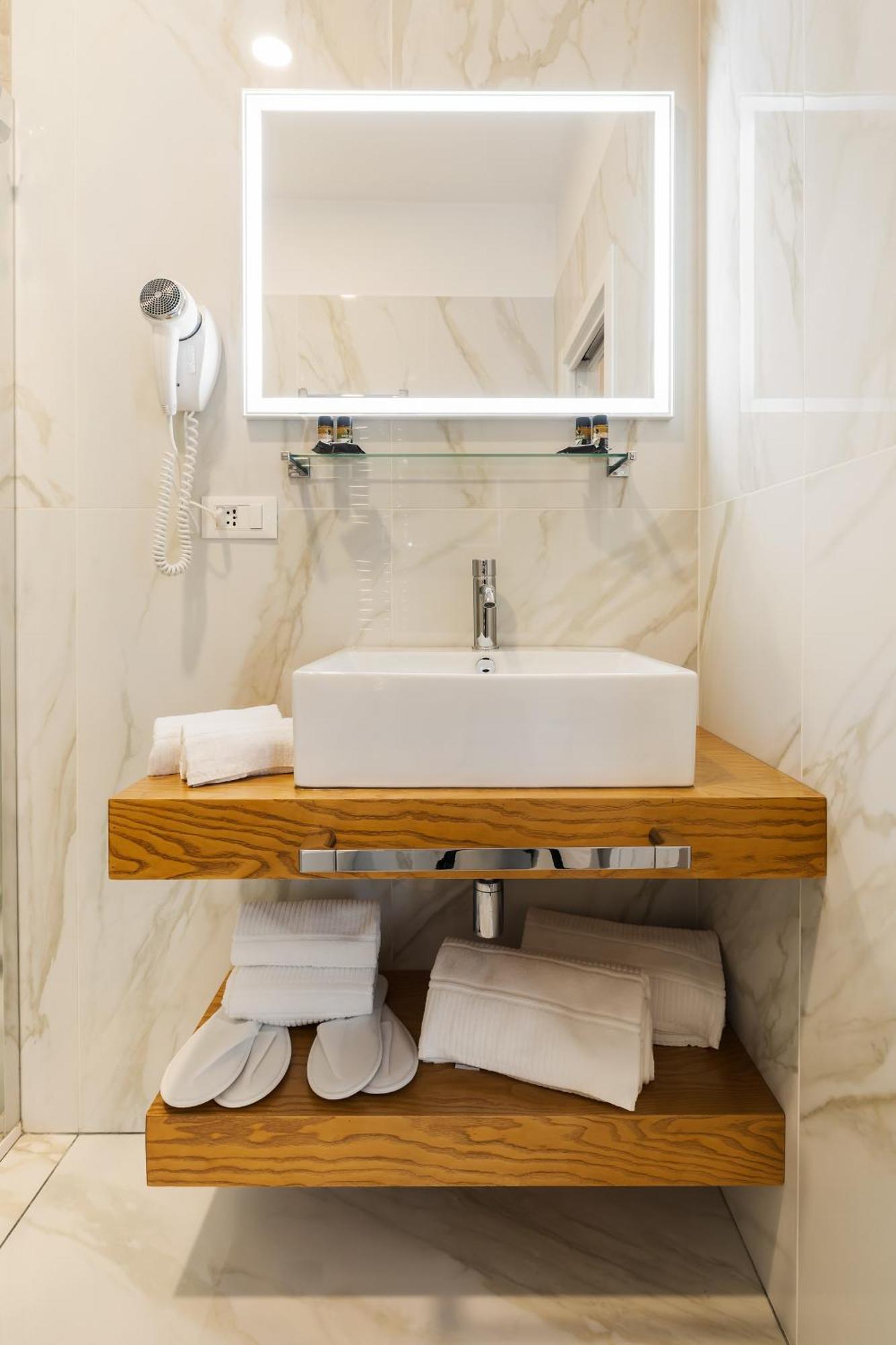 Hotel Albadea Deco&Jacuzzi Roma Esterno foto